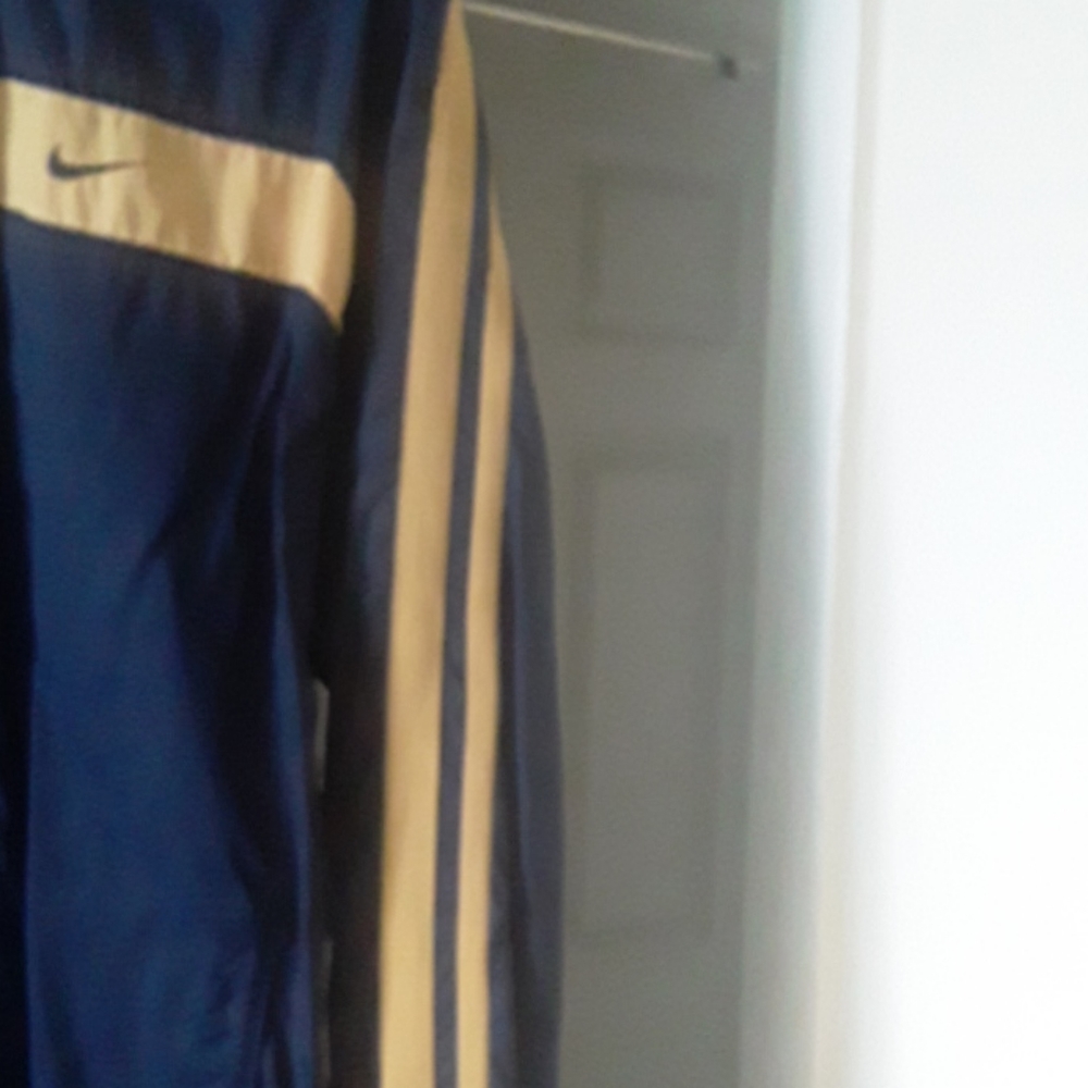 Men light weight jacket - Picture 2 of 5
